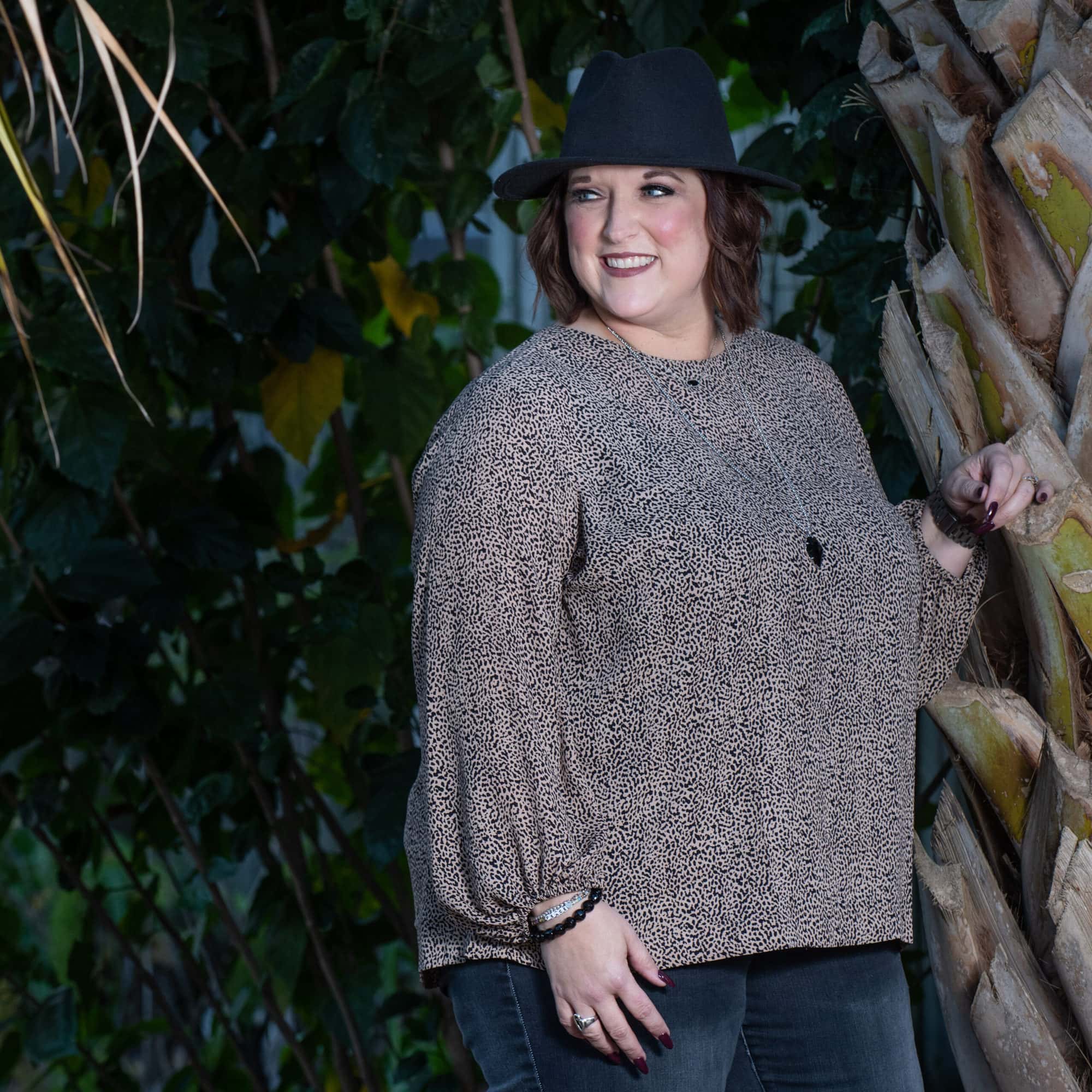 LJ Elizabeth Stevenson Salon Leader D85 1252 scaled - Urban Eve