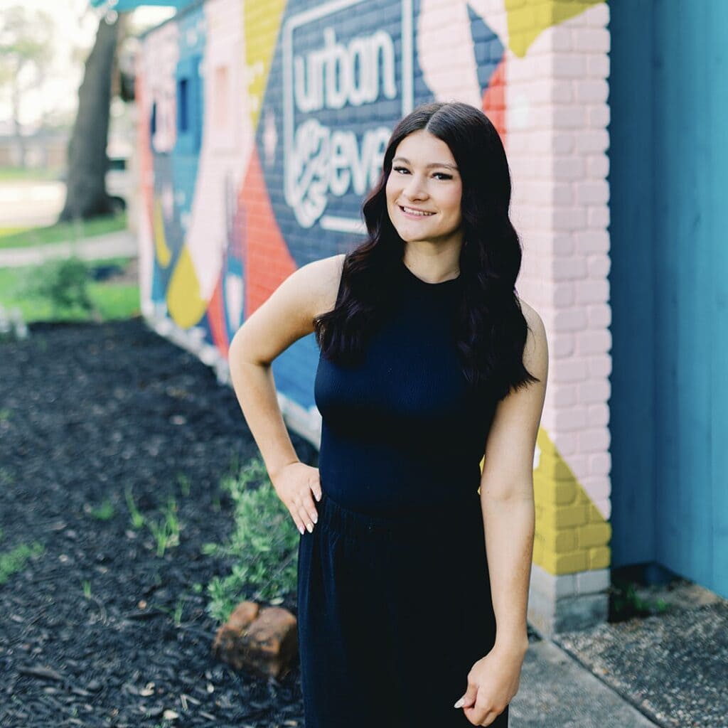 012B6E4C 30A2 498B A705 AB8FD6991B7B 1 201 a - Urban Eve